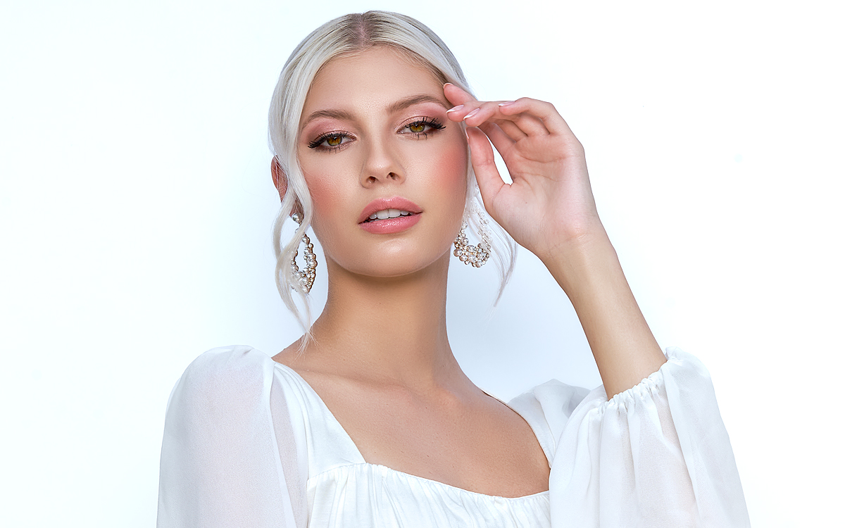 Soft glam makeup